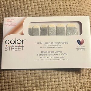 Color Street nail polish strips. Package is sealed. Color Dripping in Diamonds.